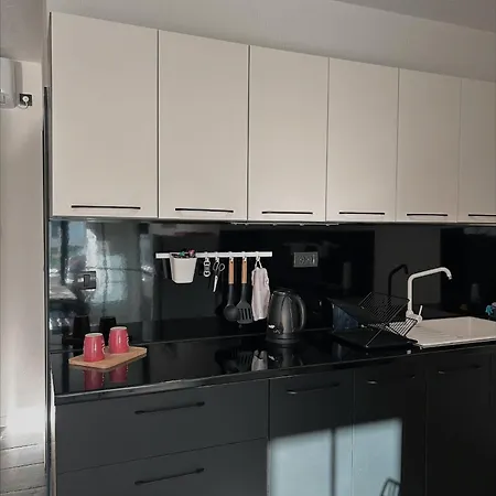 Stan Na Dan 4, 公寓